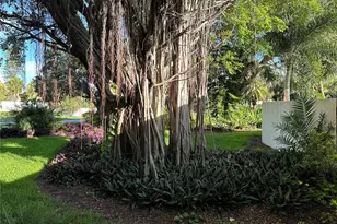 655 Woodlawn Dr, Bradenton, FL 34210 - Photo 15