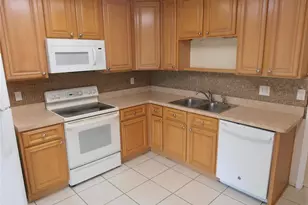 4106 39th St W, Bradenton, FL 34205 - Photo 7