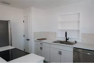 1406 28th Street W, Bradenton, FL 34205 - Photo 9