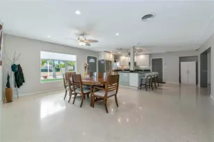 2639 Bougainvillea St, Sarasota, FL 34239 - Photo 17