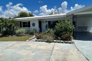 609 Shamrock Blvd, Venice, FL 34293 - Photo 1