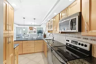 8776 Midnight Pass Rd, Sarasota, FL 34242 - Photo 11