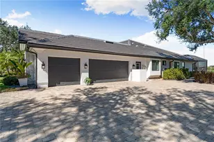 3314 Charles MacDonald Dr, Sarasota, FL 34240 - Photo 5