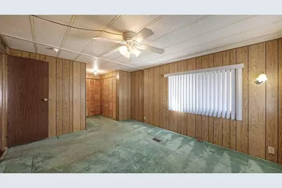 203 50th Avenue Plaza E, Bradenton, FL 34203 - Photo 29