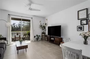 6217 Fairmont Ln, Palmetto, FL 34221 - Photo 7