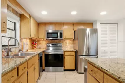 1400 1st Avenue W #203, Bradenton, FL 34205 - Photo 3