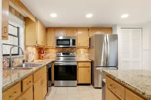 1400 1st Ave W, Bradenton, FL 34205 - Photo 3