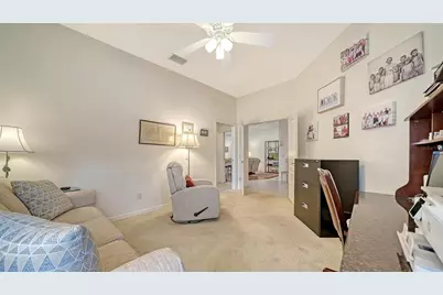9429 Forest Hills Circle, Sarasota, FL 34238 - Photo 21
