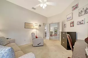 9429 Forest Hills Cir, Sarasota, FL 34238 - Photo 21