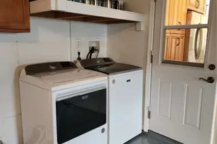 1856 Woodhaven Cir, Sarasota, FL 34232 - Photo 23