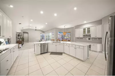 9075 Misty Creek Drive, Sarasota, FL 34241 - Photo 11