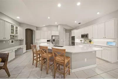 9075 Misty Creek Drive, Sarasota, FL 34241 - Photo 9