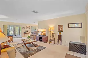 6948 W Country Club Dr N, Sarasota, FL 34243 - Photo 7