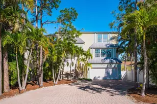 605 Avenida De Mayo, Sarasota, FL 34242 - Photo 1