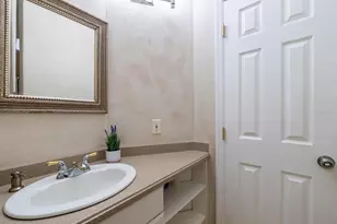 605 Avenida De Mayo, Sarasota, FL 34242 - Photo 21