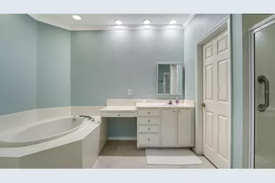 291 Hidden Bay Drive #102, Osprey, FL 34229 - Photo 23