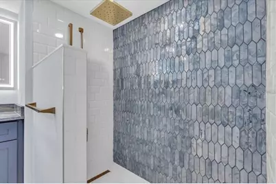 1211 Gulf Of Mexico Drive #403, Longboat Key, FL 34228 - Photo 25