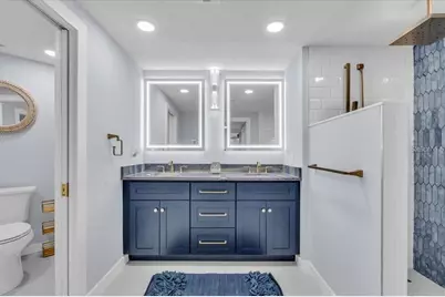 1211 Gulf Of Mexico Drive #403, Longboat Key, FL 34228 - Photo 17