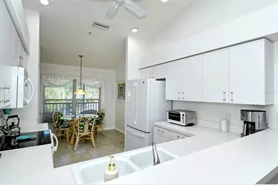 5221 Mahogany Run Avenue #223, Sarasota, FL 34241 - Photo 17