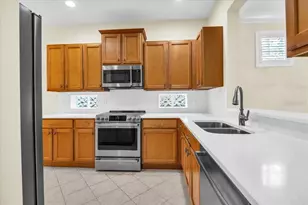 7523 Birds Eye Terrace, Bradenton, FL 34203 - Photo 9