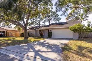 8457 Cypress Lake Cir, Sarasota, FL 34243 - Photo 9