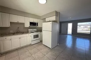 470 Briarwood Rd, Venice, FL 34293 - Photo 5