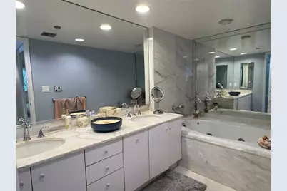 775 Longboat Club Road #401, Longboat Key, FL 34228 - Photo 17