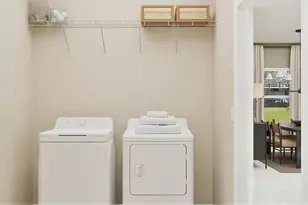 8134 St Kitts Cir, Englewood, FL 34224 - Photo 5