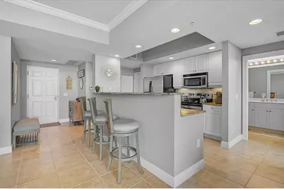 800 N Tamiami Trail #910, Sarasota, FL 34236 - Photo 9