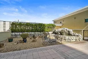 800 N Tamiami Trail, Sarasota, FL 34236 - Photo 31