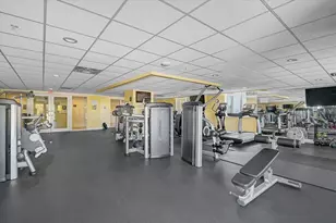 800 N Tamiami Trail, Sarasota, FL 34236 - Photo 29