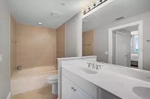 800 N Tamiami Trail, Sarasota, FL 34236 - Photo 21