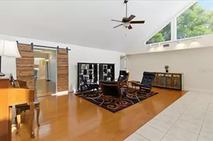 8215 Country Oaks Ct, Sarasota, FL 34243 - Photo 5