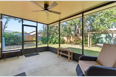 8215 Country Oaks Court, Sarasota, FL 34243 - Photo 39