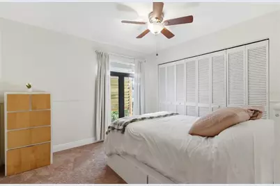 8215 Country Oaks Court, Sarasota, FL 34243 - Photo 27