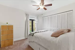 8215 Country Oaks Ct, Sarasota, FL 34243 - Photo 27