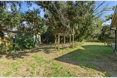 8215 Country Oaks Court, Sarasota, FL 34243 - Photo 41