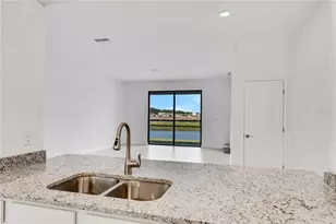 15172 Sunny Day Dr, Bradenton, FL 34211 - Photo 5