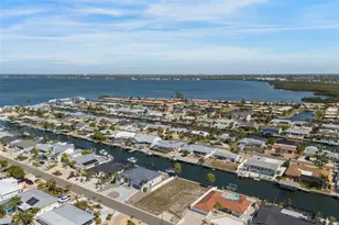 4007 100th St W, Bradenton, FL 34210 - Photo 15