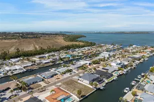 4007 100th St W, Bradenton, FL 34210 - Photo 13