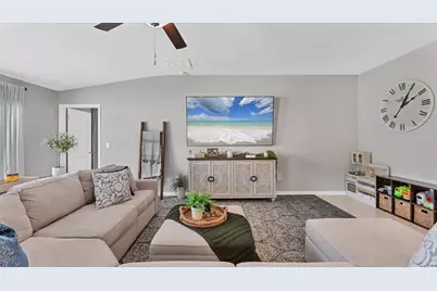 15423 Miller Creek Drive, Sun City Center, FL 33573 - Photo 5