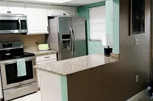 7143 Wood Creek Dr, Sarasota, FL 34231 - Photo 9