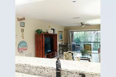 7143 Wood Creek Drive #203, Sarasota, FL 34231 - Photo 5