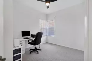 4317 Marcott Cir, Sarasota, FL 34233 - Photo 27