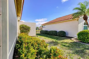 4317 Marcott Cir, Sarasota, FL 34233 - Photo 33