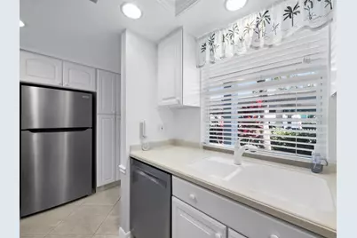 4320 Falmouth Drive #103, Longboat Key, FL 34228 - Photo 9