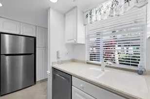 4320 Falmouth Dr, Longboat Key, FL 34228 - Photo 9