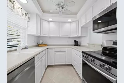 4320 Falmouth Drive #103, Longboat Key, FL 34228 - Photo 7