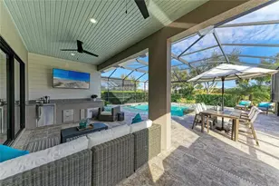 4921 Napoli Run, Lakewood Ranch, FL 34211 - Photo 5