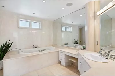 648 Beach Road, Sarasota, FL 34242 - Photo 25